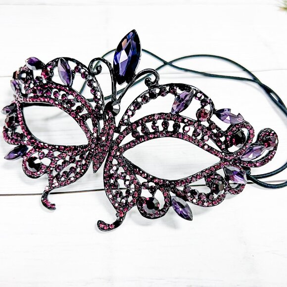 Elegant Purple Butterfly Face Mask - Picture 2 of 7